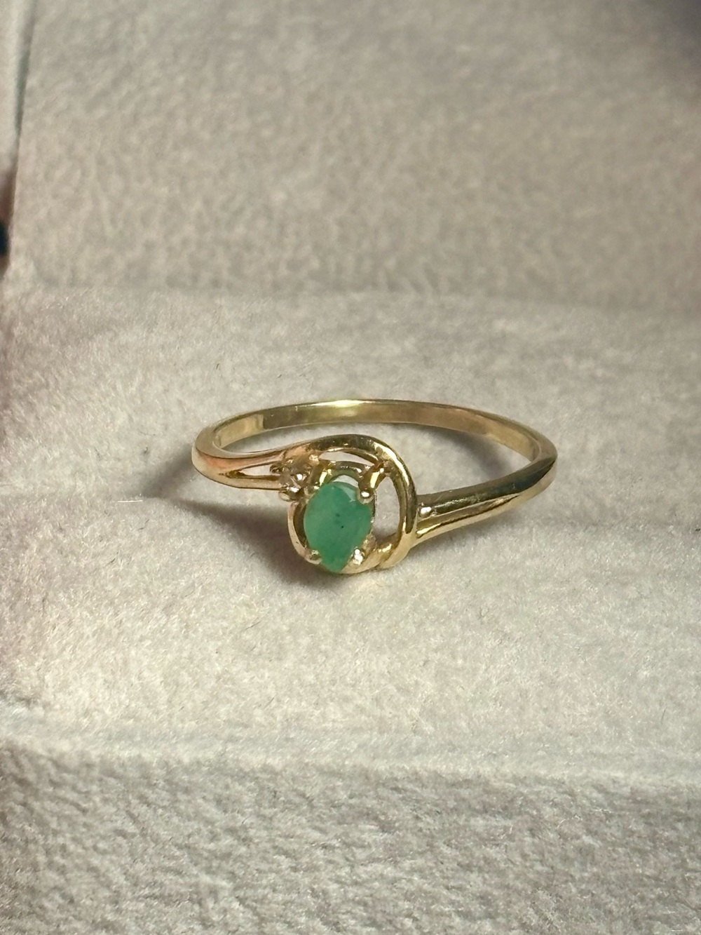 Vintage 14K Gold Emerald Ring, size 6